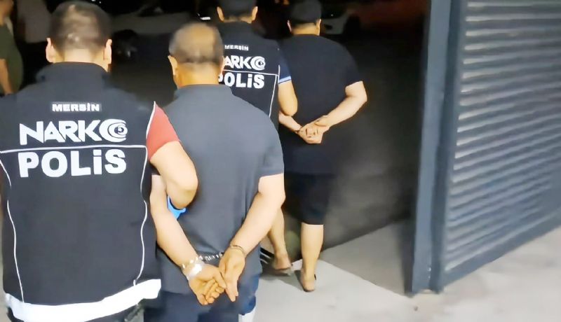 Meyve suyu retim deposuna uyuturucu baskn