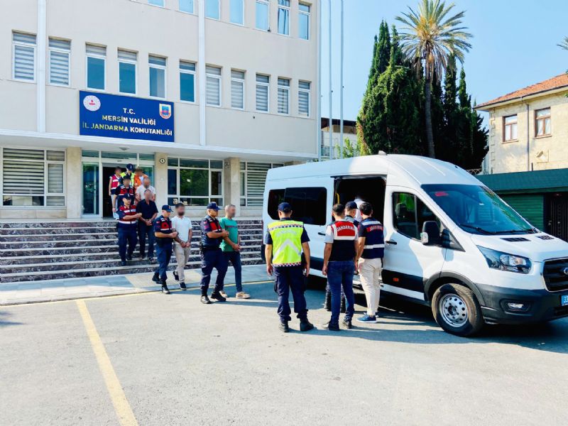 Mersin polisi bahis oynatan 5 pheliyi yakalad...