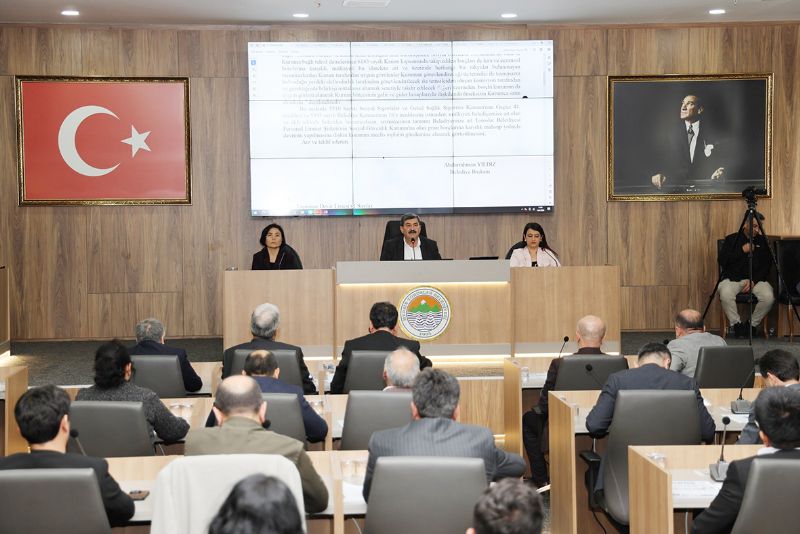 MUHALEFET, HARCAMA VE  ALIMLARDA  TOROSLAR�I TOPA TUTTU