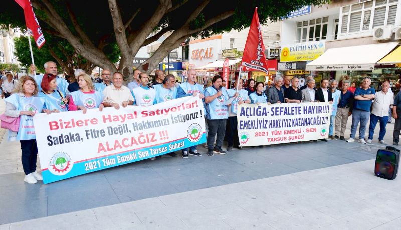 Emekliler bayram �ncesi isyan etti