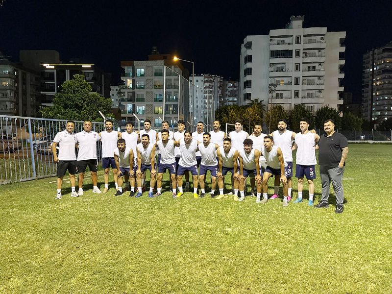 Mezitli Tece FK sahaya indi