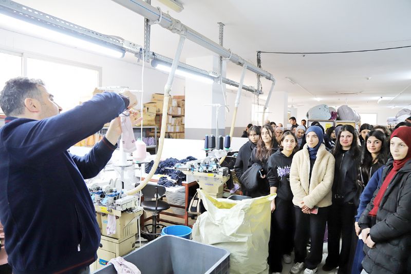 Gelece�in modac�lar� at�lye ile tan��t�