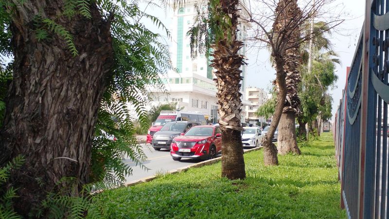 B�y�k�ehir�den GMK Bulvar��nda boya �ilesi