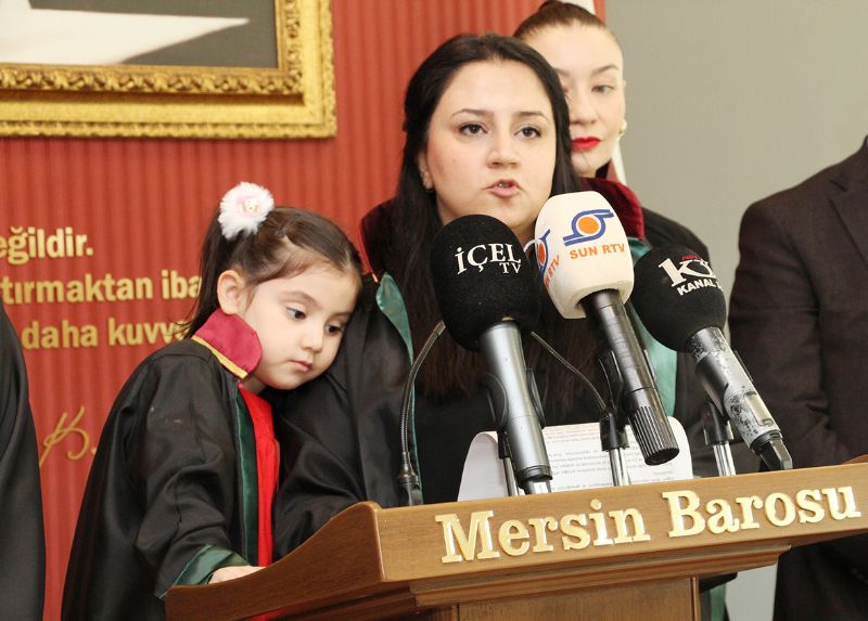 ��iddetle m�cadele toplumsal bilin�le m�mk�n�