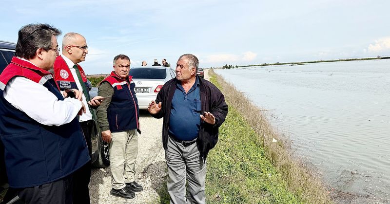 Sular alt�nda kalan Tarsus�ta hasar tespiti ba�lad�