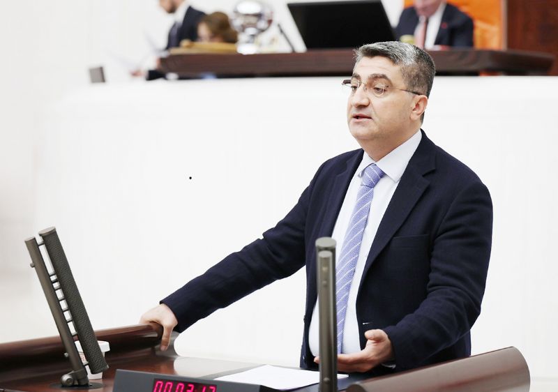 � Yasa, s�recin bir par�as�d�r; nihai sonucu de�ildir�