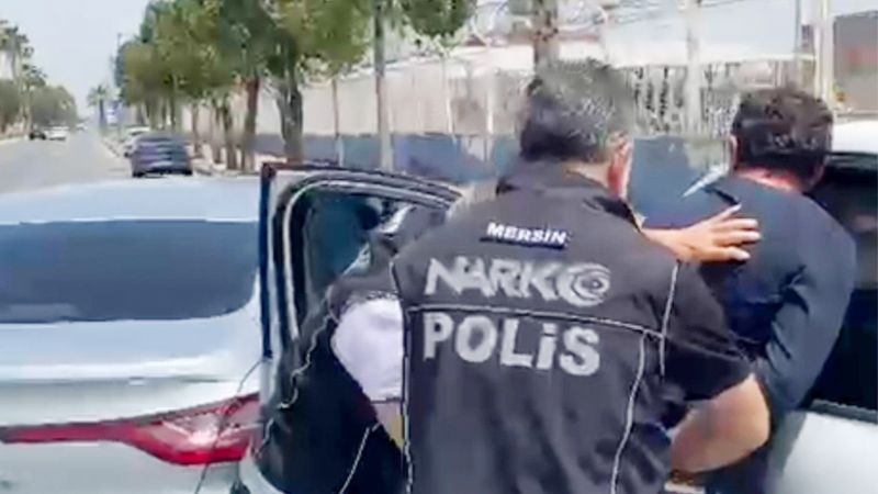 Takibe al�nan ara�ta 24 kiloya yak�n esrar ele ge�irildi