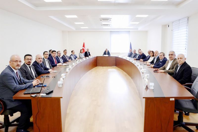 Tarsus �niversitesi�ne vak�f geliyor