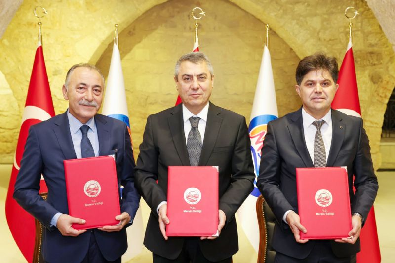 Mersin�de e�itime hay�rsever deste�i