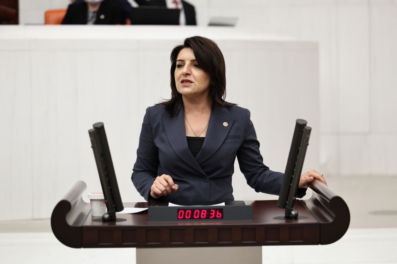 �Emekli maa�� ve ikramiyesiyle bir kurbanl�k bile al�nam�yor�
