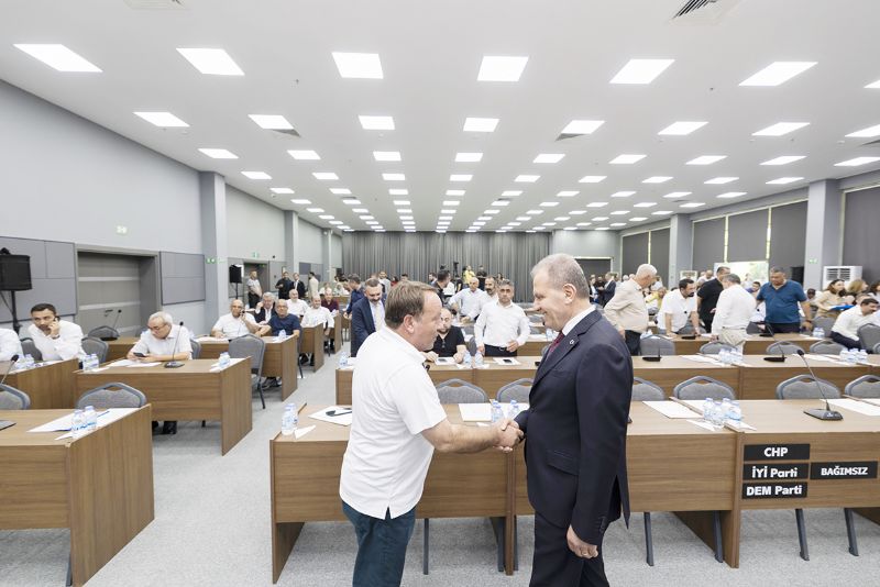 Ba�kan Orhan�dan Se�er�e:  �Yap, kurtulal�m ba�kan�m� 