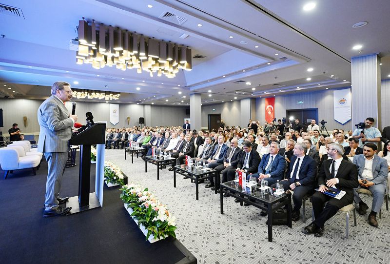 T�m yollar Mersin�e ��k�yor!