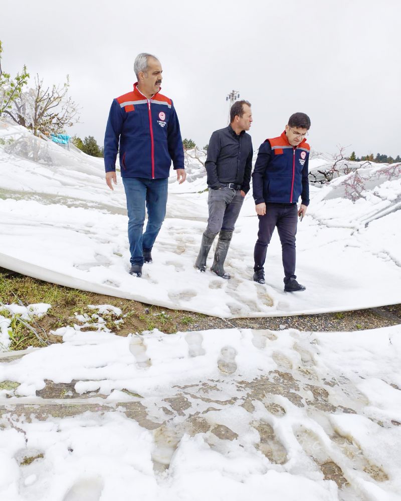 Mersin’de hasar tespit �al��malar� ba�lad�
