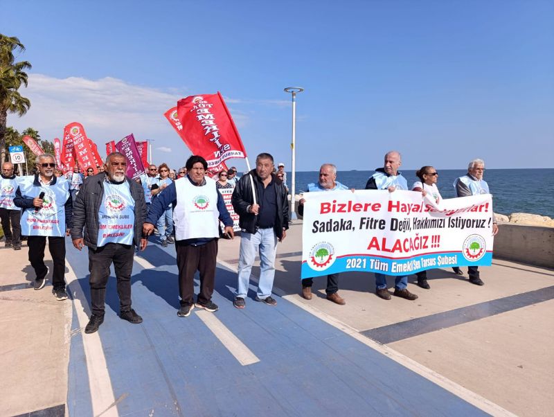 Emekliler soka�a indi: Sefalet zulm�ne son!  