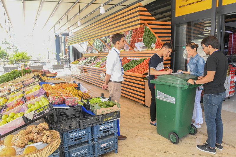 Yeni�ehir�de at�klar gelece�e d�n��t�