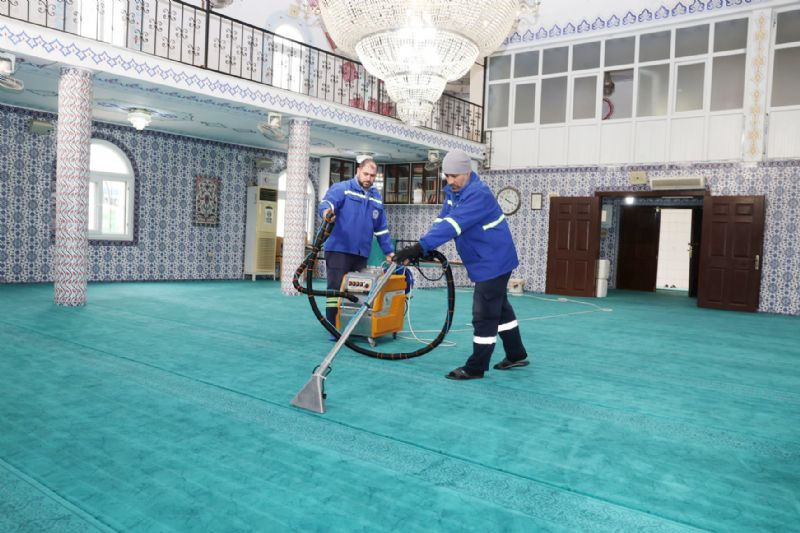 Akdeniz�de ibadethaneler temizleniyor