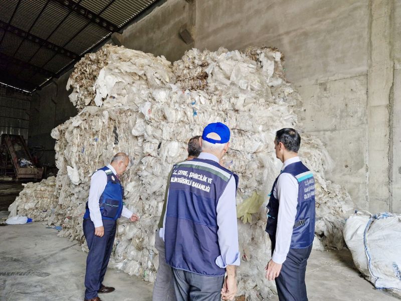 Akdeniz’de mikroplastik kirlili�i denetimi