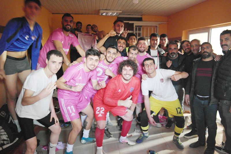 Tarsus Barbarosspor lider oldu...