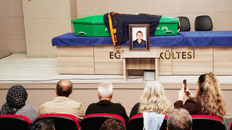 Akademi d�nyas�ndan Do�. Dr. Ergen’e veda