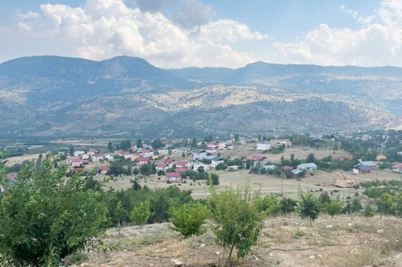 Arslank�y boksit madenine kar�� soka�a ��k�yor