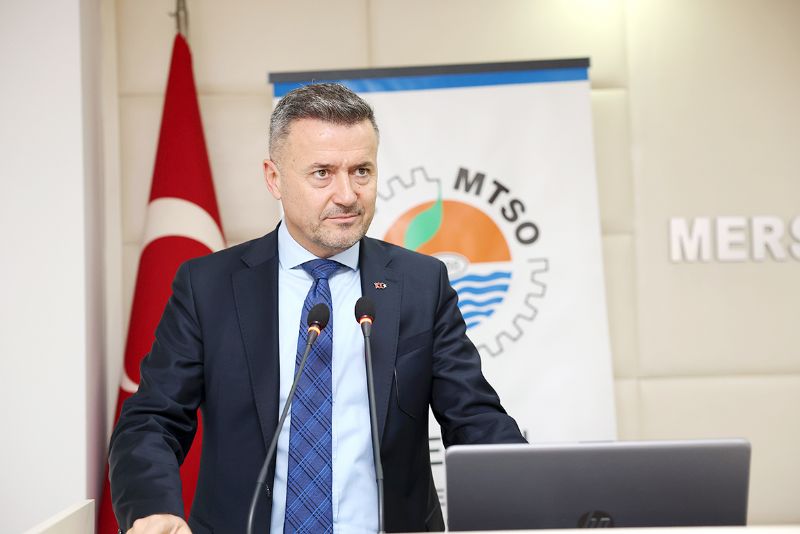 BU ARABA BU YOLDA G�TMEZ!