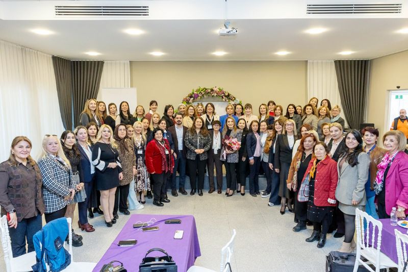 Kad�nlardan e�it temsil �a�r�s�