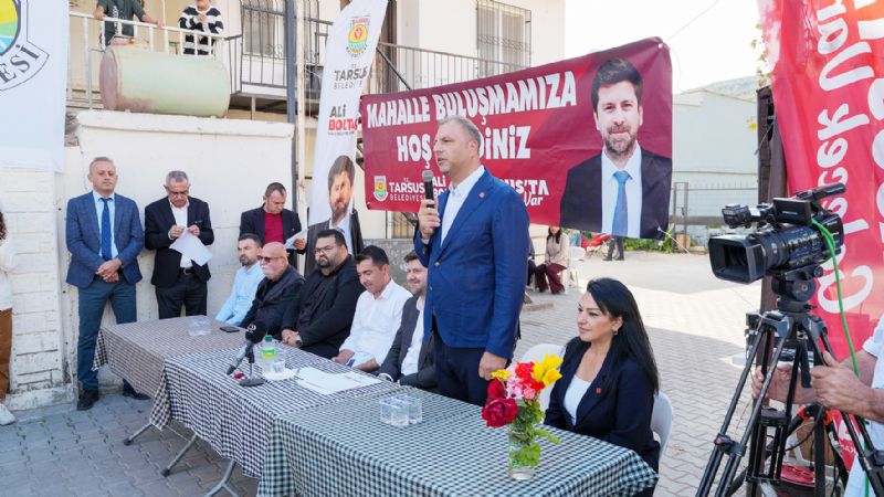 Bolta, okak Mahallesinde vatandalarla bulutu