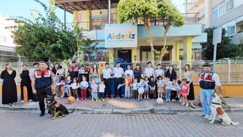 Jandarmadan okul ziyareti