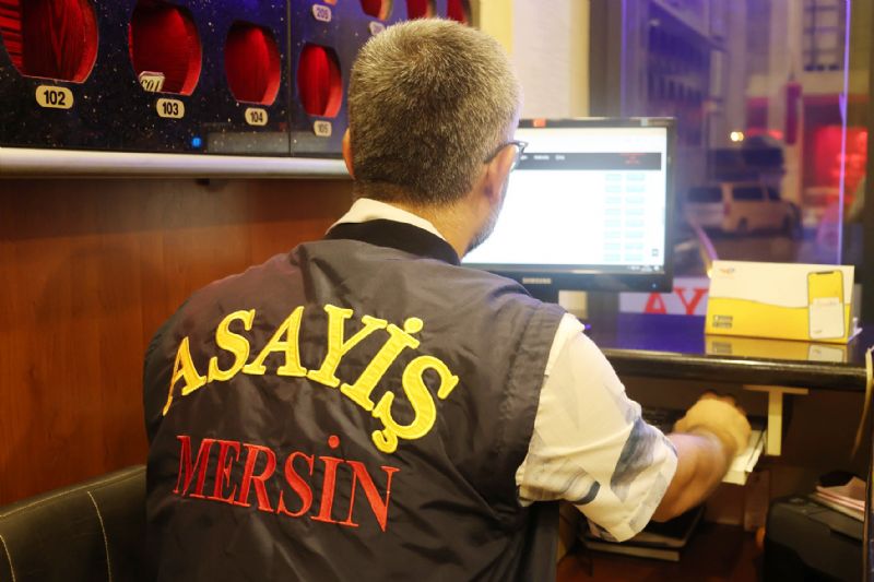 Mersinde otellere polis denetimi 