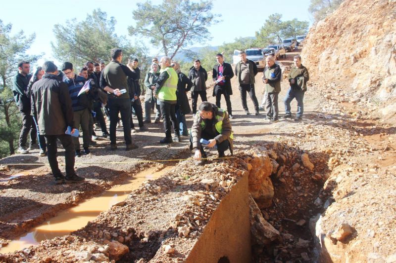 Mersin�deki orman yollar�na inceleme