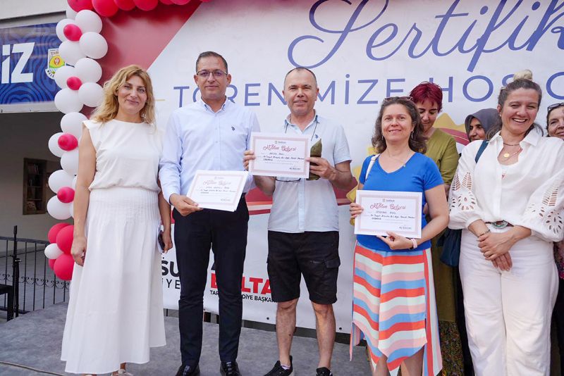 Tarsusta akademi kursiyerleri sertifikalarna ald