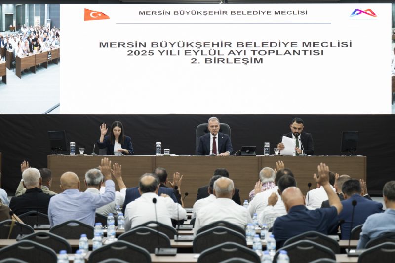 Mersinde belediyecilikte; asayi berkemal deil