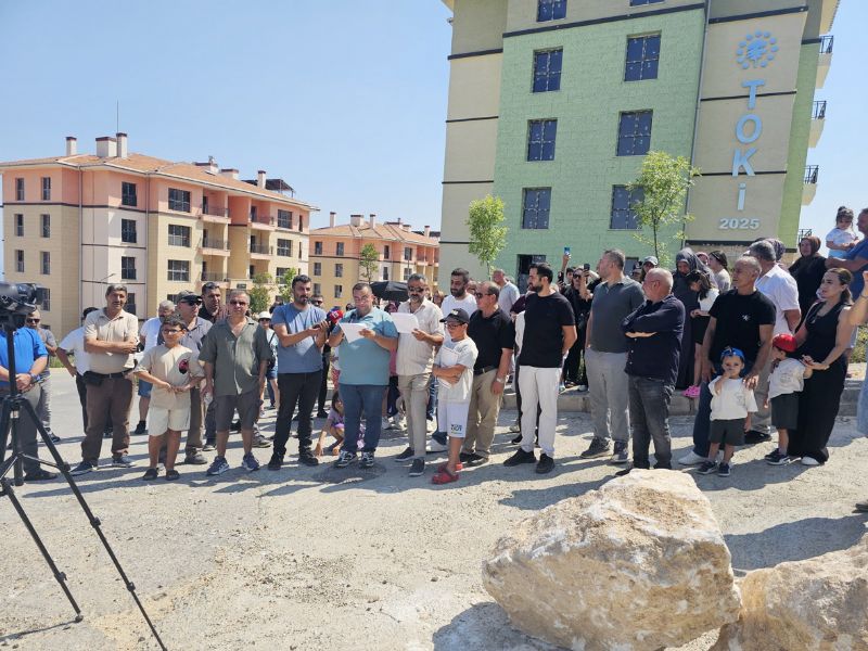 TOK� ma�durlar�:  �Vaat de�il evlerimizi istiyoruz�