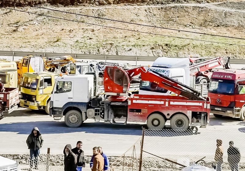 Akkuyudan deprem blgesine yardm, ara ve personel destei...