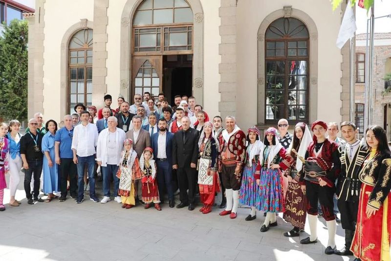 Festivale Silifke ekibi renk katt...