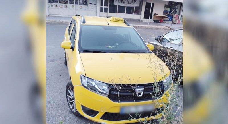 Meslekta��n�n �n�n� kesip tehdit eden taksiciye a��r ceza