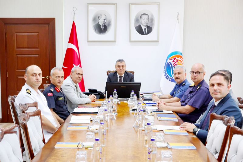 Mersin’de 1 haftada bin 307 ara� trafikten men edildi