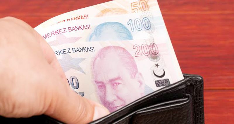�Asgari �cretlinin cebinden 7 ayda 5 bin 575 lira buhar oldu�