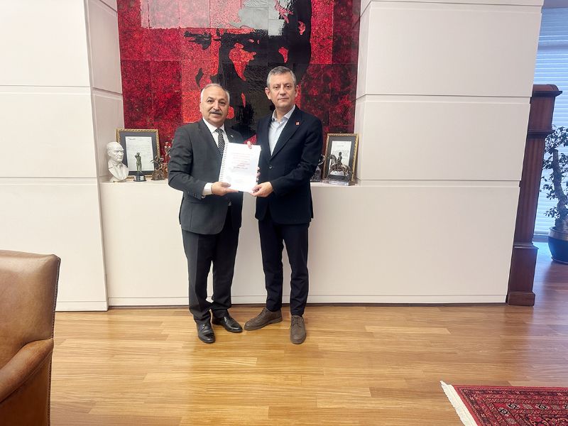 CHP�li Talat Din�er�e 2 �nemli g�rev