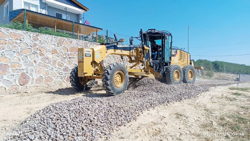 Tarsus Belediyesi ile krsal mahalle yollar yenileniyor...