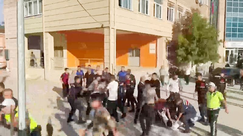 �Okullar �iddetin de�il, e�itimin ve g�venin mekan� olmal��